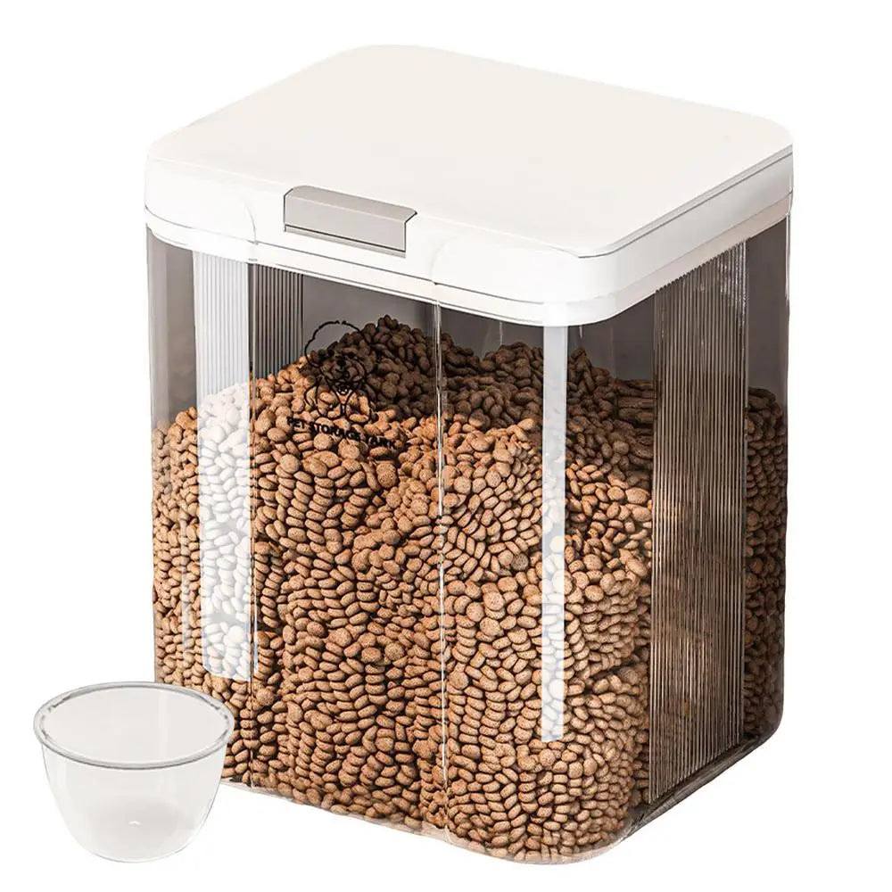 Cat Food Bin Easy Access Dog Food Container Airtight Transparent Stackable 5L Bucket for Homes Pantries Kitchens Organizing
